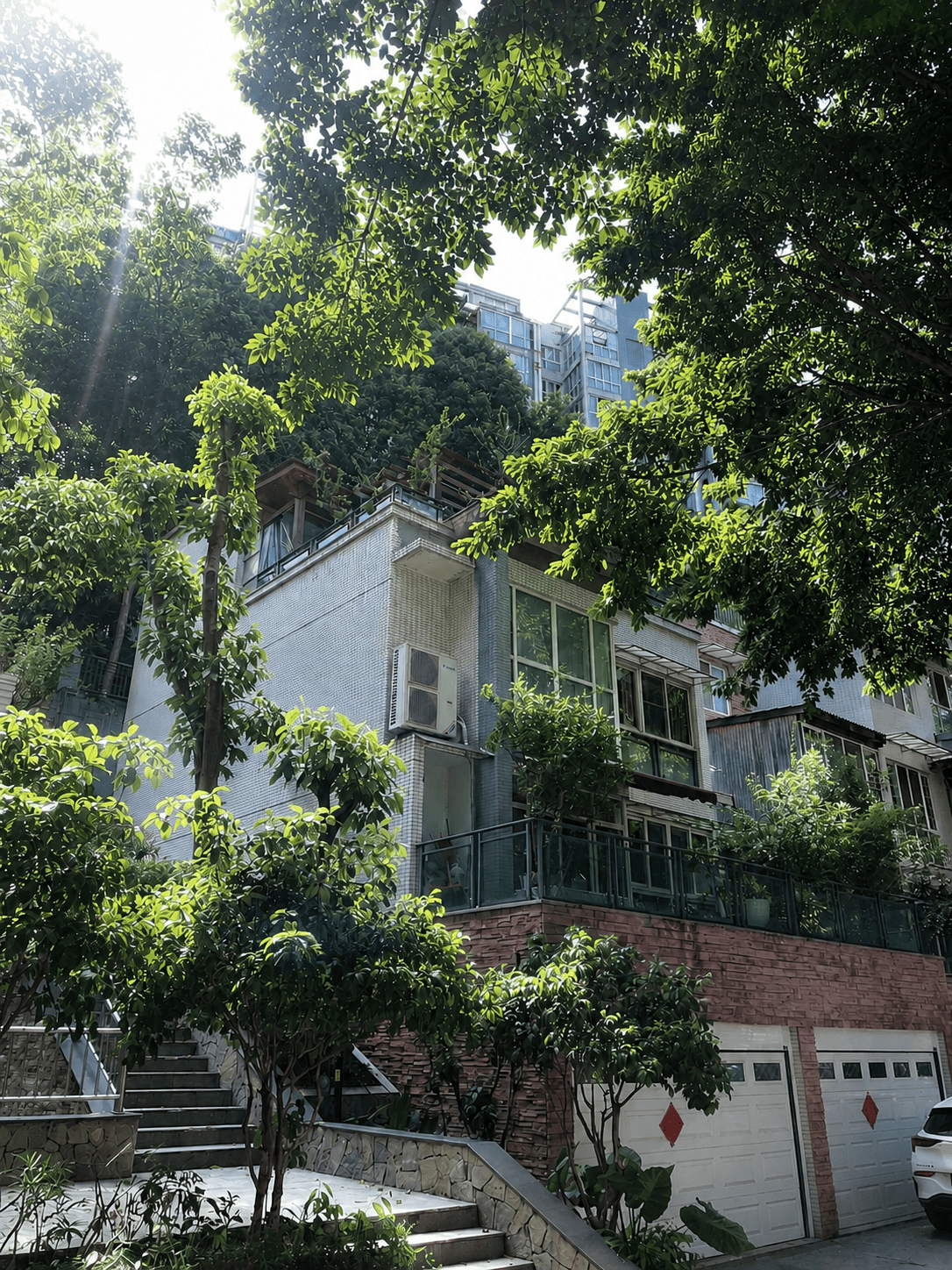 齐齐哈尔岛居岁月从容升级：小小岛老别墅加装蒂升悦行款电梯